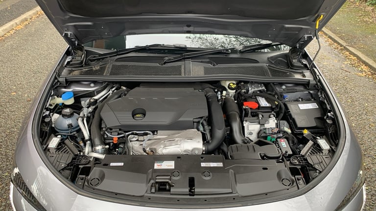 2025 Peugeot 308 SW 1.6 12.4kWh Allure Estate 5dr Petrol Plug-in Hybrid e-EAT Euro 6 (s/s) (180 E...