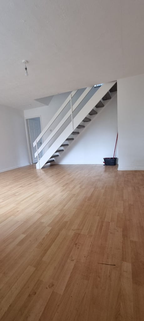 Fully Renovated 3-Bedroom Semi in Chadderton – Available Immediately