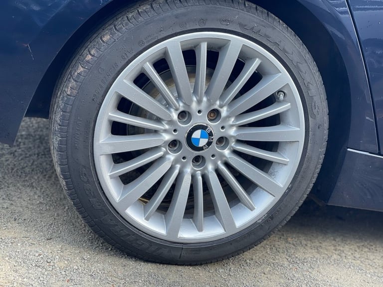 2015 BMW 3 Series 318d Luxury 4dr Step Auto SALOON DIESEL Automatic