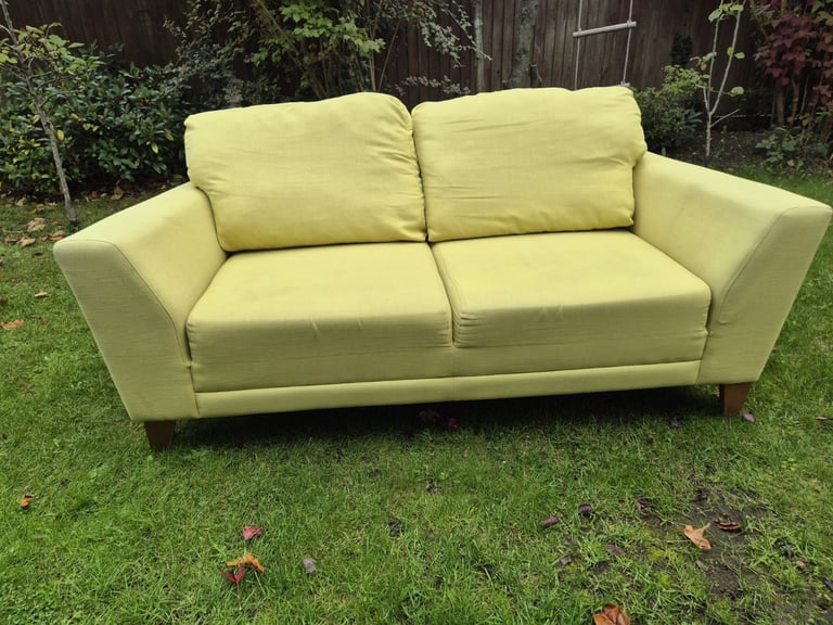 Two Second-Hand Sofa – Great Condition – Recently Cleaned – Local Delivery Possible!