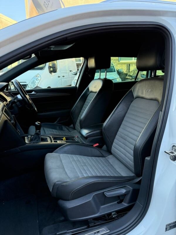 2015 Volkswagen Passat 2.0 TDI BlueMotion Tech R-Line 5dr, Euro 6 , No VAT ESTATE Diesel Manual