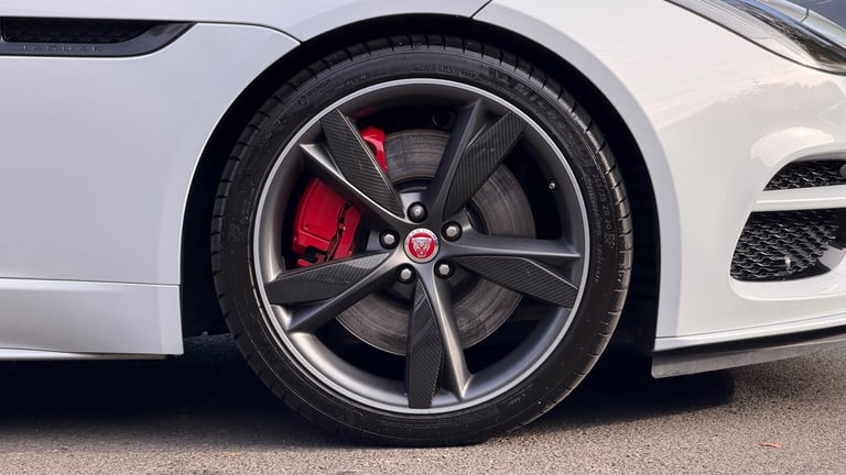 2018 Jaguar F-TYPE 5.0 Supercharged V8 R 2dr Auto AWD Petrol