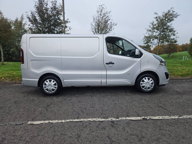 17/ reg Vauxhall vivaro cdti sportive ulez compliant sim transit trafic primastar boxer relay