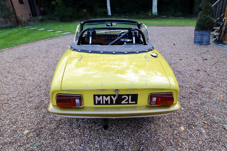 1972 Lotus Elan 1972.  £20k repaint in Lotus Yellow / Cirrus White. Mohair Hoo  PETROL Manual