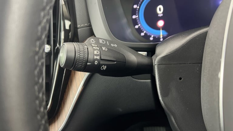 2022 Volvo XC60 Ultimate, B5 AWD mild hybrid, Petrol, Dark Estate Petrol Automatic