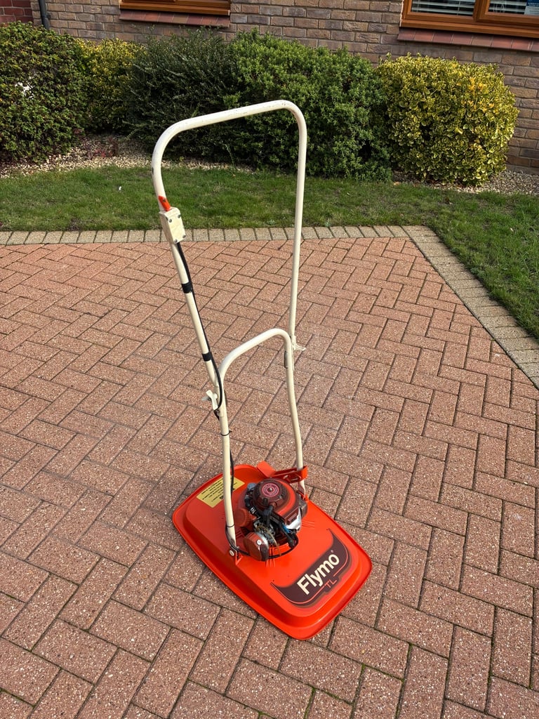 Flymo TL petrol mower