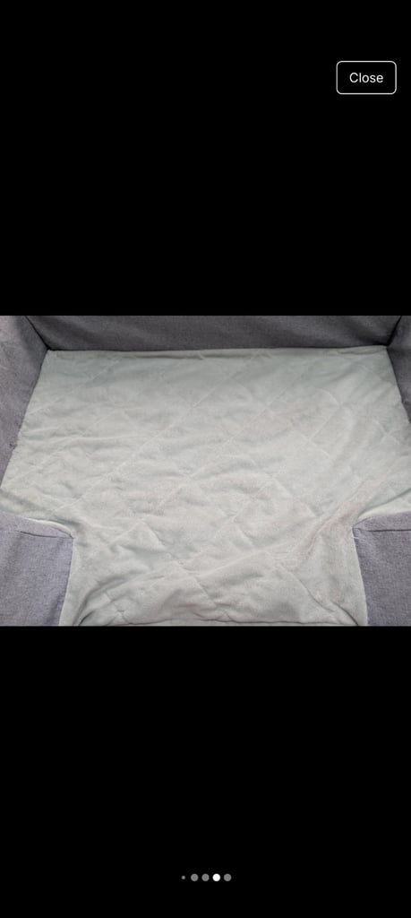 Large omlet topology dog bed 