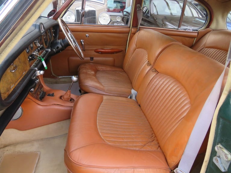 1968 Jaguar 420 4.2 MOD MANUAL Saloon Petrol Manual