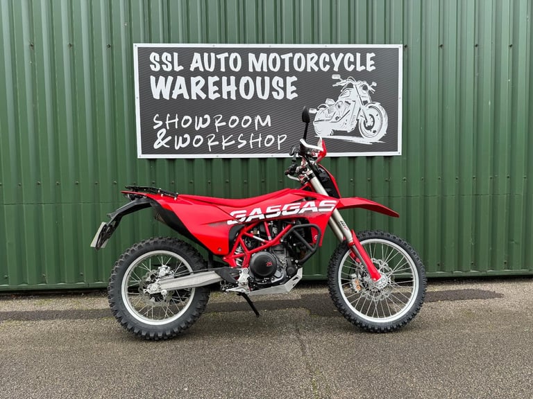 GAS GAS ES 700 Enduro 2022 Model 1 Owner 4300 Miles Immaculate Wings Exhaust