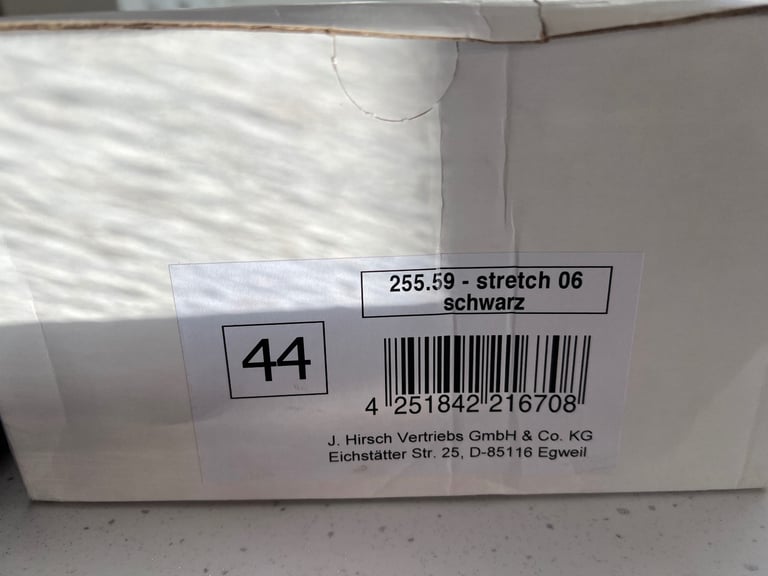 Slippers size 10 / 44 with adjustable width fitting never worn