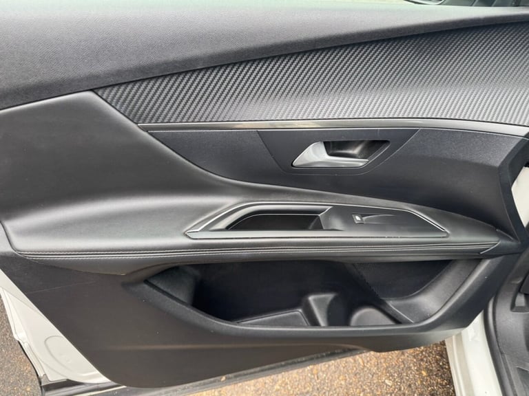 2021 Peugeot 3008 Allure MPV Diesel Manual