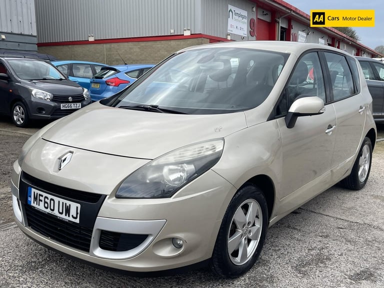 2010 Renault Scenic 1.5 dCi Dynamique TomTom MPV 5dr Diesel Manual Euro 4 (106 ps) MPV Diesel Manual