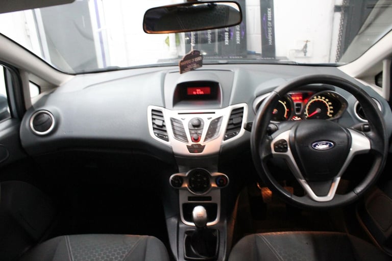  Ford Fiesta 1.25 Zetec 5dr Petrol Manual