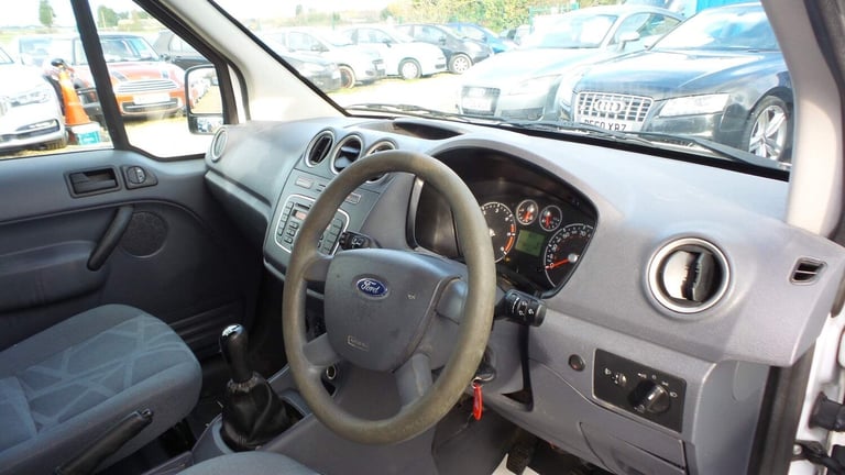 2013 Ford Transit Connect Low Roof Van TDCi 90ps PANEL VAN DIESEL Manual