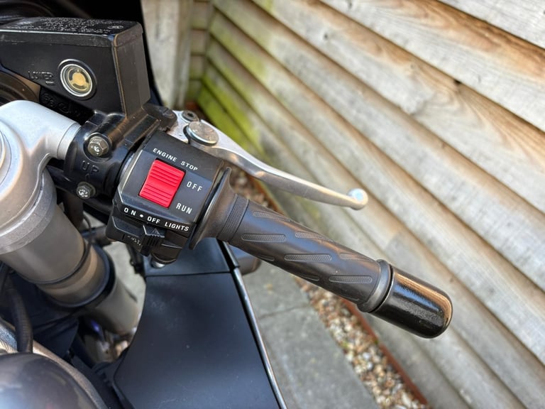 1993 / K Suzuki GSXR110 WP £3500 Black/Grey 16890 miles.