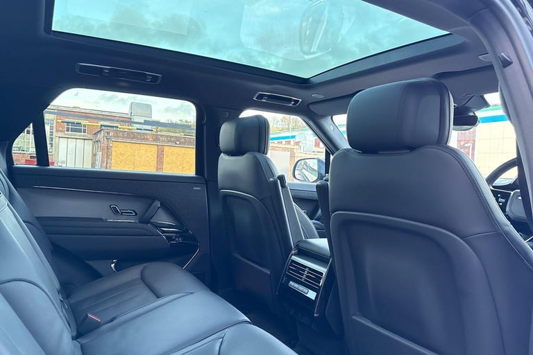 2023 Land Rover Range Rover Sport 3.0 P440e 38.2kWh Dynamic SE SUV 5dr Petrol Plug-in Hybrid Auto...