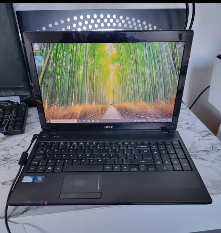 image for Acer Aspire 5336 Laptop