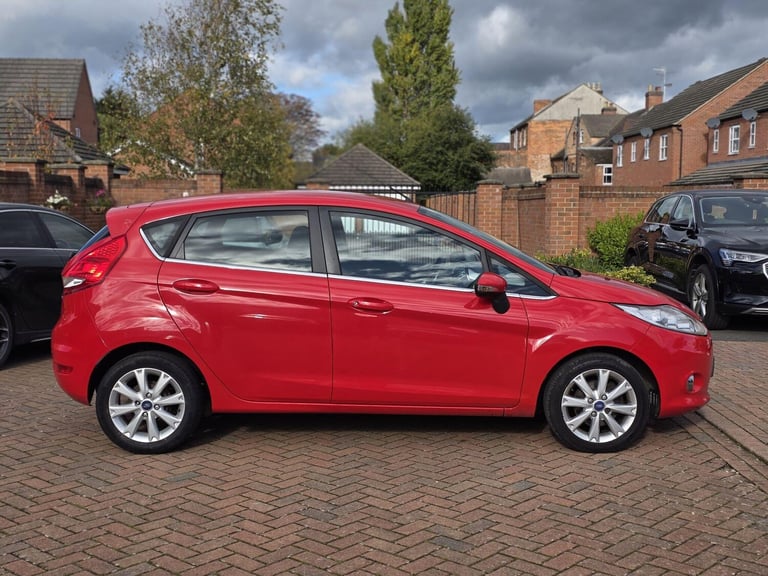 2011 Ford Fiesta 1.4 Zetec 5dr HATCHBACK PETROL Manual