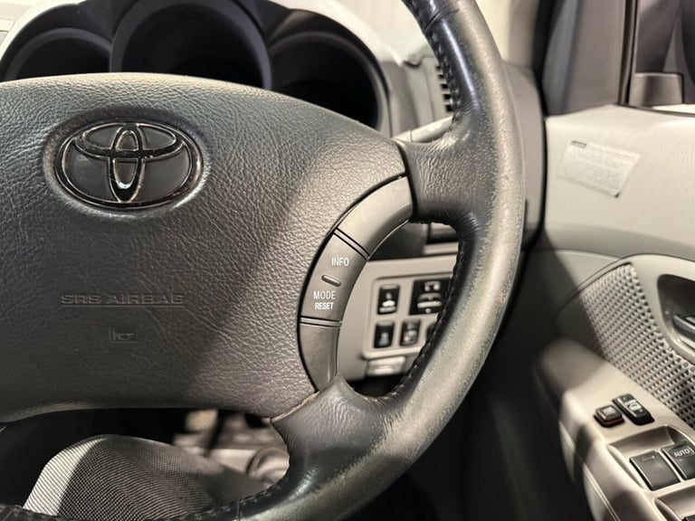 2010 60 TOYOTA HI-LUX 2.5 D-4D HL3 PICKUP 4DR DIESEL MANUAL 4WD (194 G/KM, 144 B