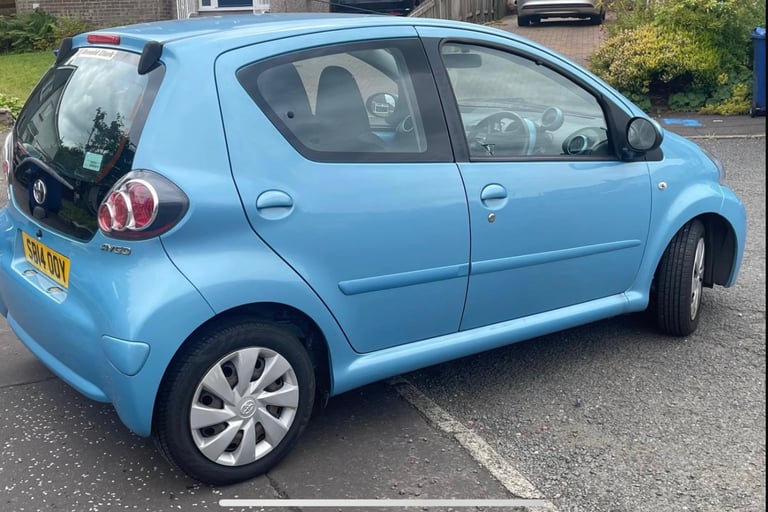Toyota, AYGO, Hatchback, 2014, Manual, 998 (cc), 5 doors