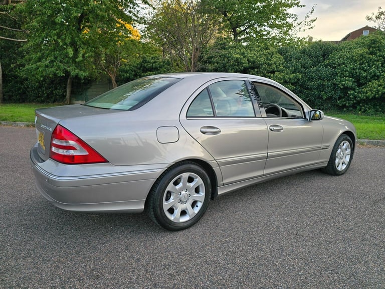 2006 Mercedes-Benz C Class 1.8 C180 Kompressor Elegance SE 4dr SALOON Petrol Automatic