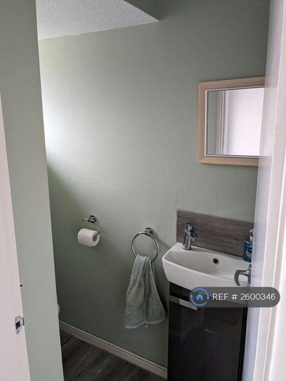 4 bedroom house in Bradley Croft, Balsall Common, Coventry, CV7 (4 bed) (#2600346)