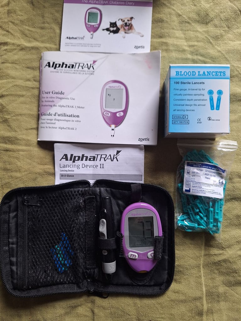 Alphatrak2 diabetic insulin kit & syringesesges