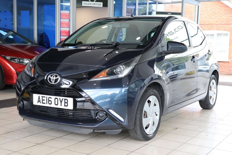 2016 Toyota AYGO 1.0 Aygo X-Play VVT-i CVT 5dr Hatchback Petrol Automatic