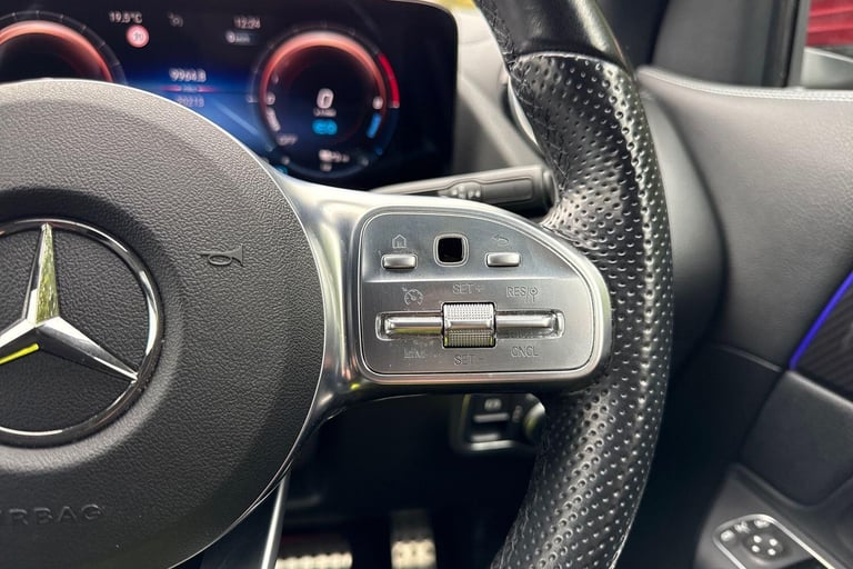 2022 Mercedes-Benz GLA 1.3 GLA250e 15.6kWh Exclusive Edition (Premium Plus) SUV 5dr Petrol Plug-i...