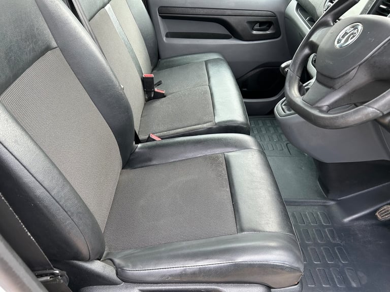 2020 Vauxhall Vivaro 2900 1.5d 100PS Dynamic H1 Van PANEL VAN Diesel Manual