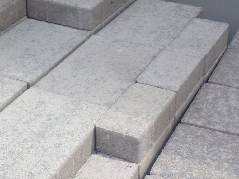 Marshalls Lunar Concrete Paving Blocks - Small Ice 160x80x50mm - Pack of 3