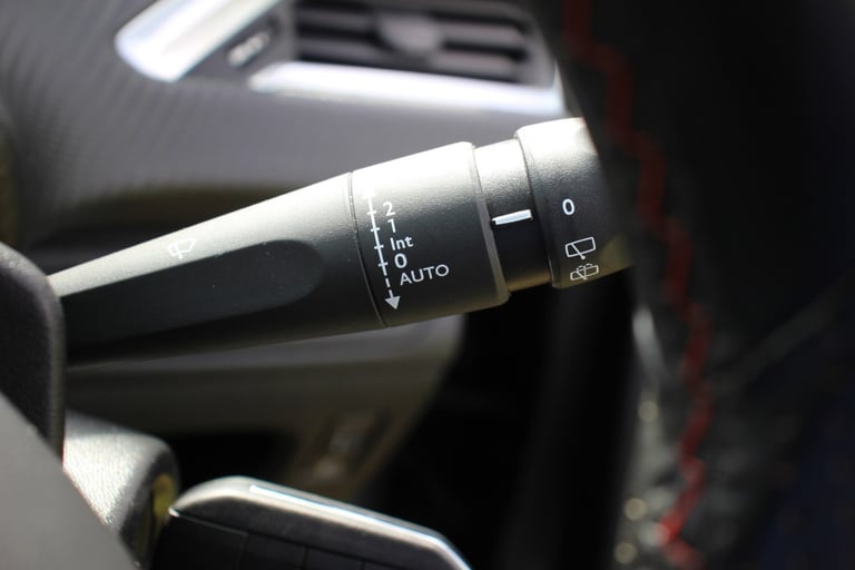  Peugeot 208 1.2 PureTech GPF GT Line Euro 6 (s/s) 5d