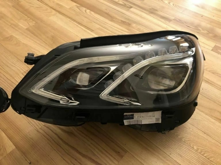 Right Hand Drive UK LED ILS Mercedes E Class W212 Facelift Headlights 