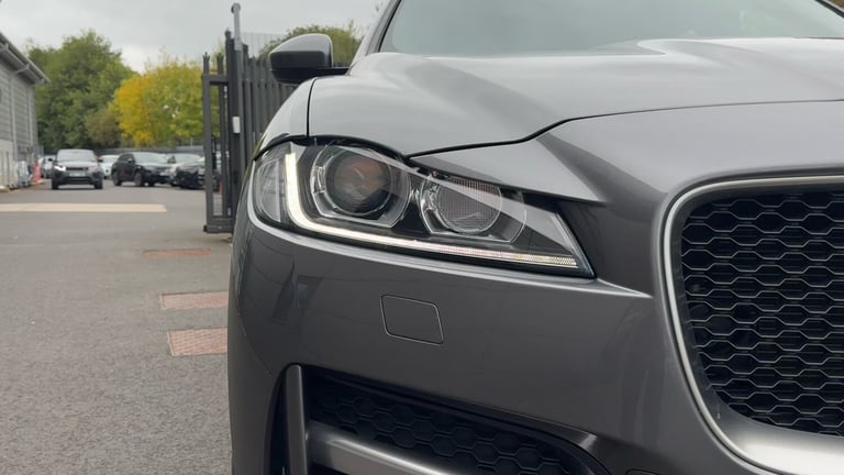 2017 Jaguar F-Pace 2.0d R-Sport 5dr Auto AWD Diesel Estate Estate Diesel Automatic