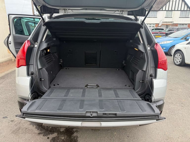 2013 Peugeot 3008 1.6 3008 Allure e-HDi Semi-Auto 5dr SUV Diesel Automatic