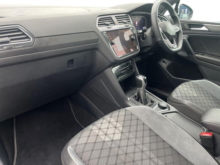 2021 Volkswagen Tiguan 2.0 TDI 4Motion R-Line 5dr DSG ESTATE DIESEL Automatic