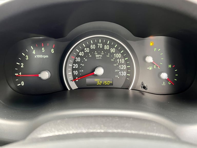 2010 Kia Sedona 2.2 CRDi 3 5dr MPV Diesel Manual
