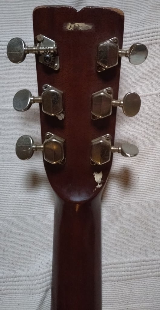 Fender F-35 70's guitar