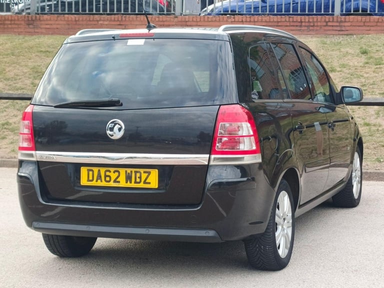 2012 Vauxhall Zafira 1.6 16V Design Euro 5 5dr (SNav) MPV Petrol Manual