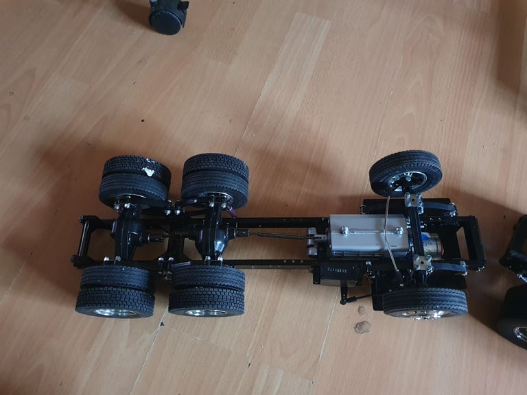 Rc tamiya 1/14 scale 2x roller truck chassis for reefer trailer 