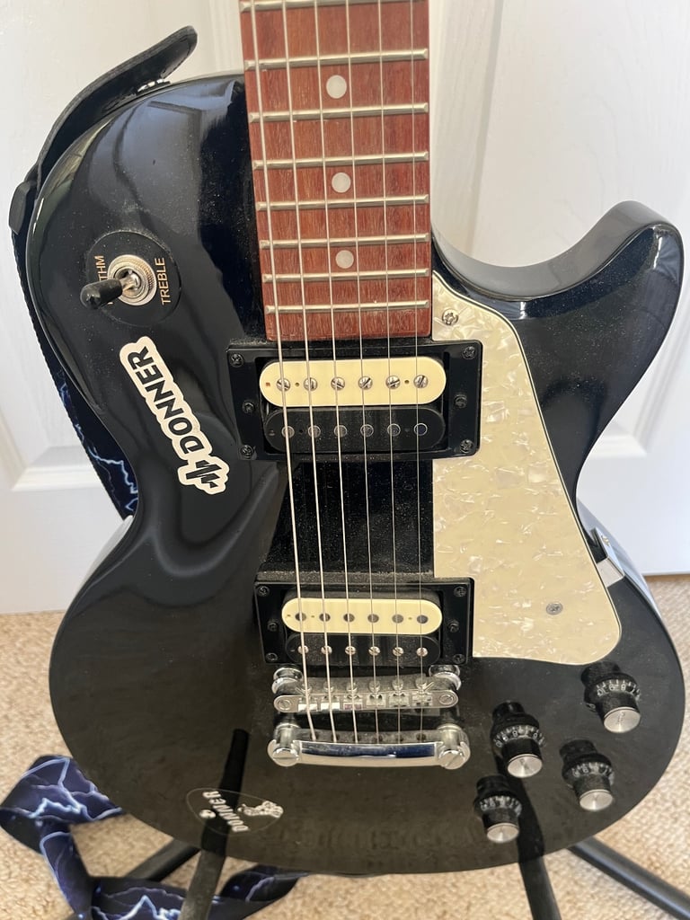 image for Gibson Epihone Les Paul studio LT plus accessories 