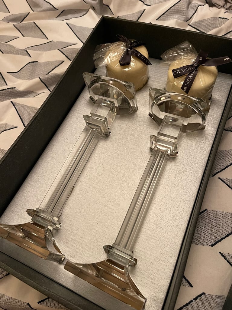 image for LIBERTY GLASS PILLAR CANDLE HOLDERS WITH CANDLES 