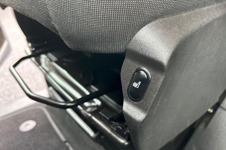 2017 Ford Tourneo Custom Titanium L2 LWB 8 Seat Minibus FWD 2.0 TDCi 130ps Low Roof, NO VAT, AIR ...