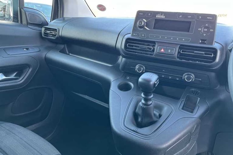 2022 Vauxhall Combo Life 1.5 Turbo D Edition 5dr MPV DIESEL Manual