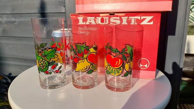 KITSCH ● FRUIT DESIGN ● DRINKING GLASSES ● RETRO 