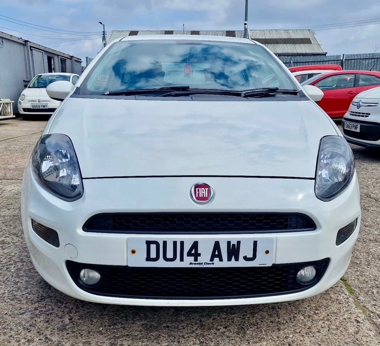2014 Fiat Punto 1.2 Easy 3dr HATCHBACK Petrol Manual