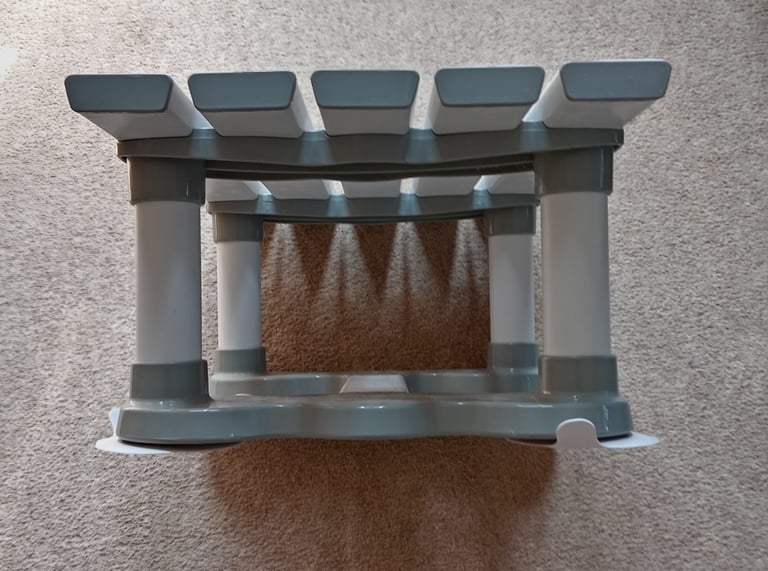 Bath Seat Aid
