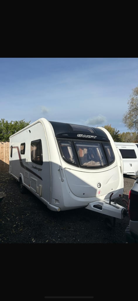 image for 2015 4 berth fixed bed 