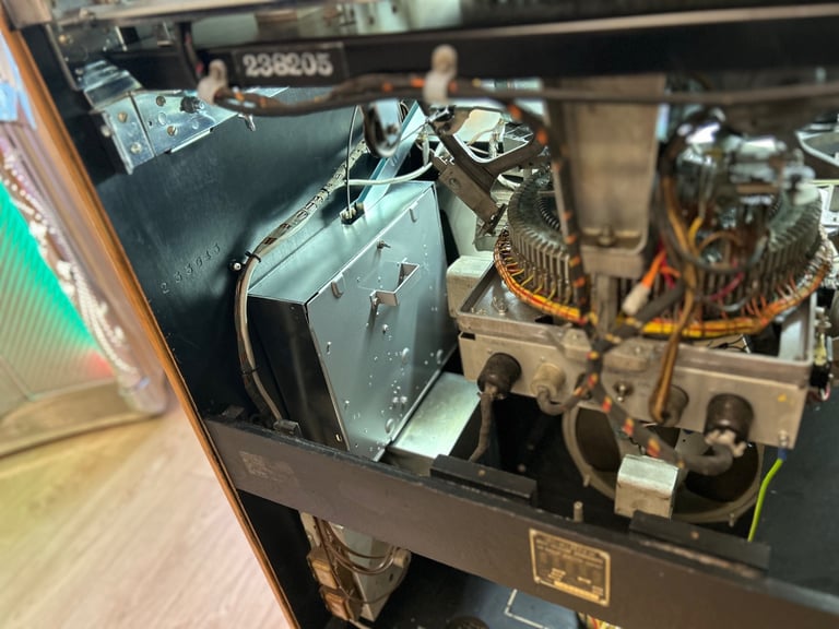 Wurlitzer 1800 jukebox 1955
