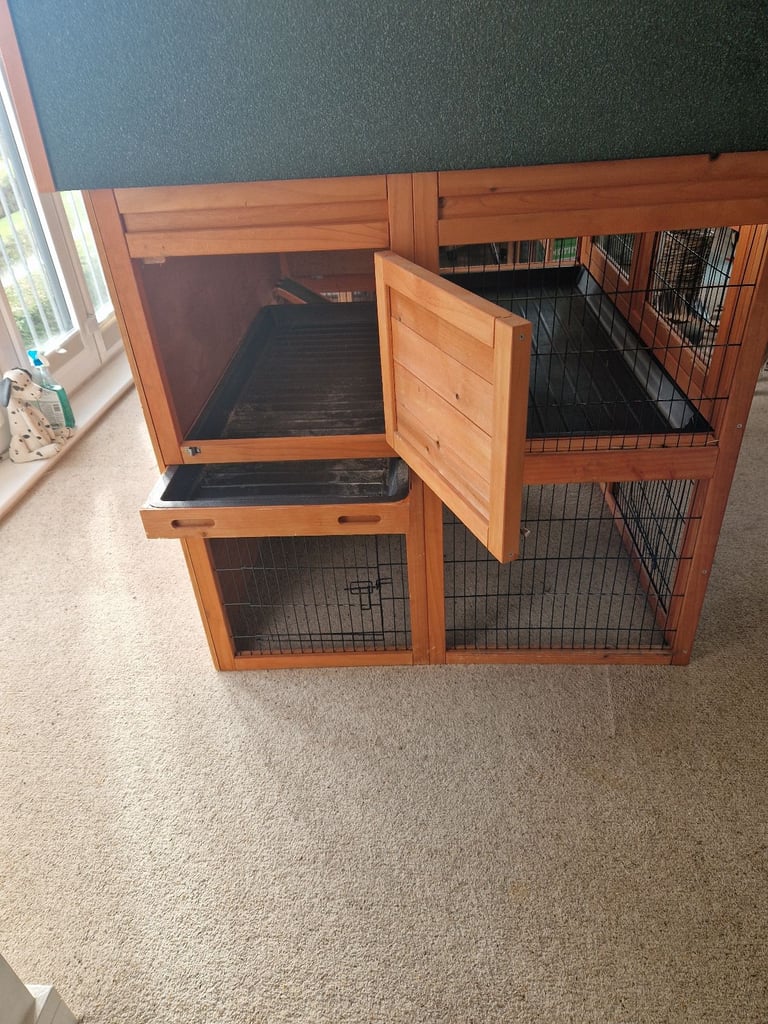 Rabbit hutches, Outside run, Food & Accessories 